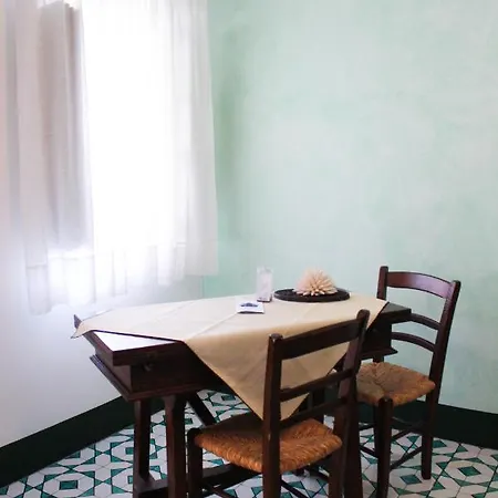 Acanto Aparthotel 4*