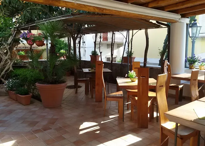 Apart-hotel Acanto Lípara